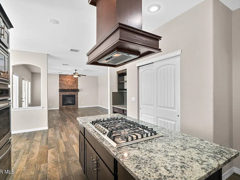 7877 Enchanted View Dr — Photo 18