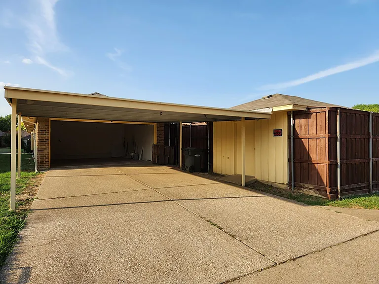 1526 Silverleaf Dr — Photo 22