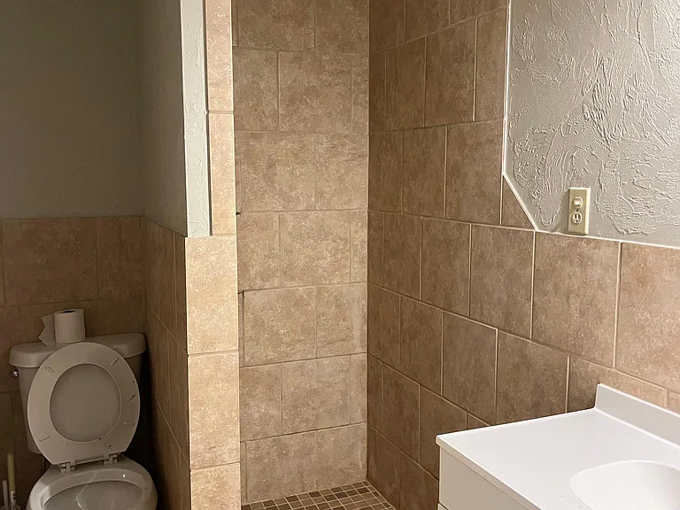 1623 W Harrison Ave — Photo 12