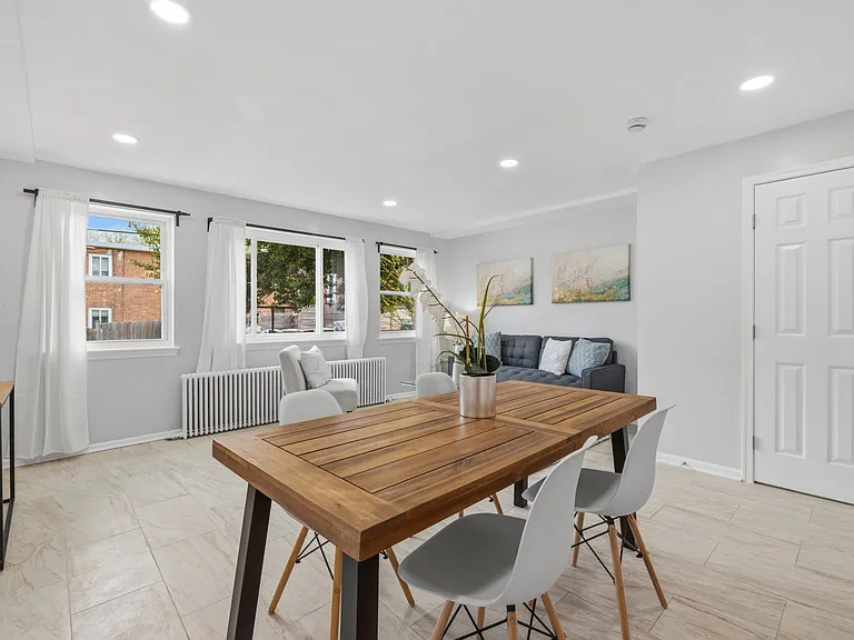 204 Webster St NE #1 — Photo 6