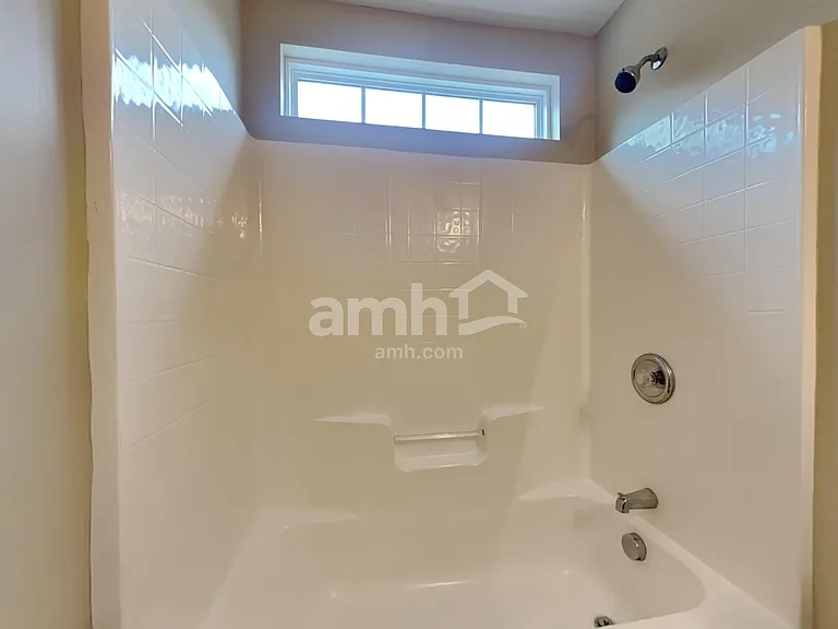 1056 Whitlow Blvd — Photo 22