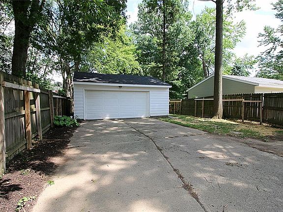 3rd image of 2895 Northland St