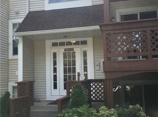 1304 Cedarwood Dr APT D1, Westlake, OH