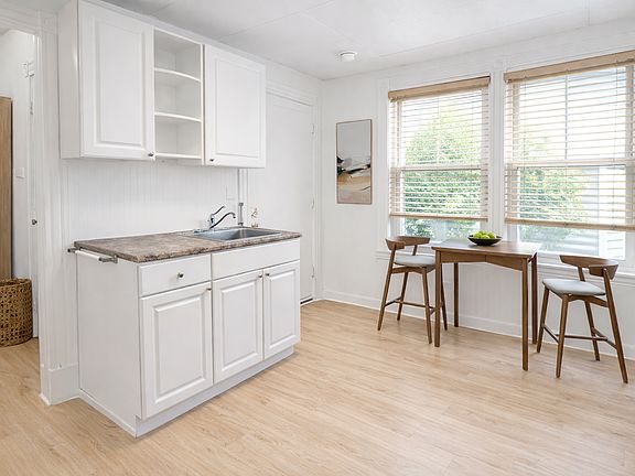 3rd image of 53 Tremont St APT 5