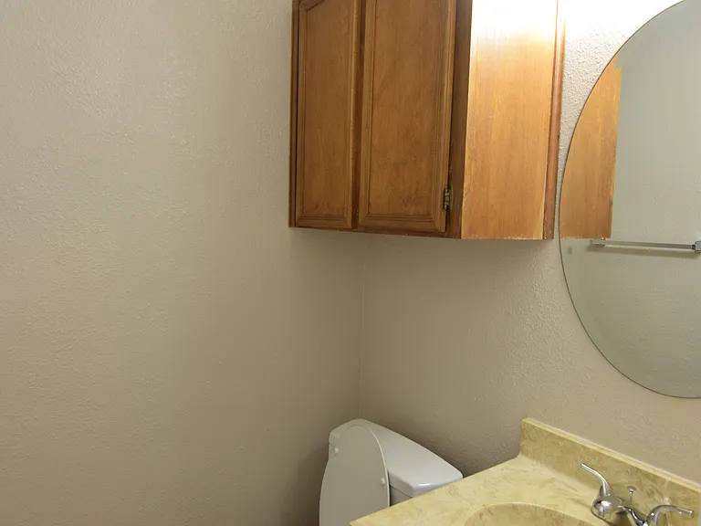 2403 Skylark Cir — Photo 11