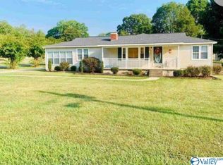 1804 Edwin St, Scottsboro, AL 35768