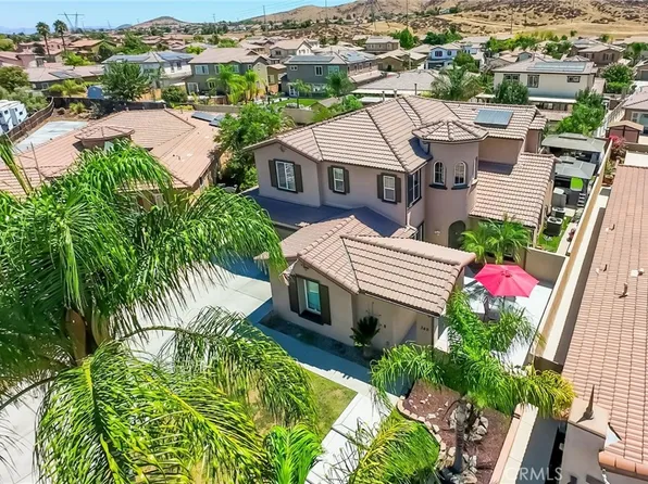 349 Tuffa Ct, Perris, CA 92570