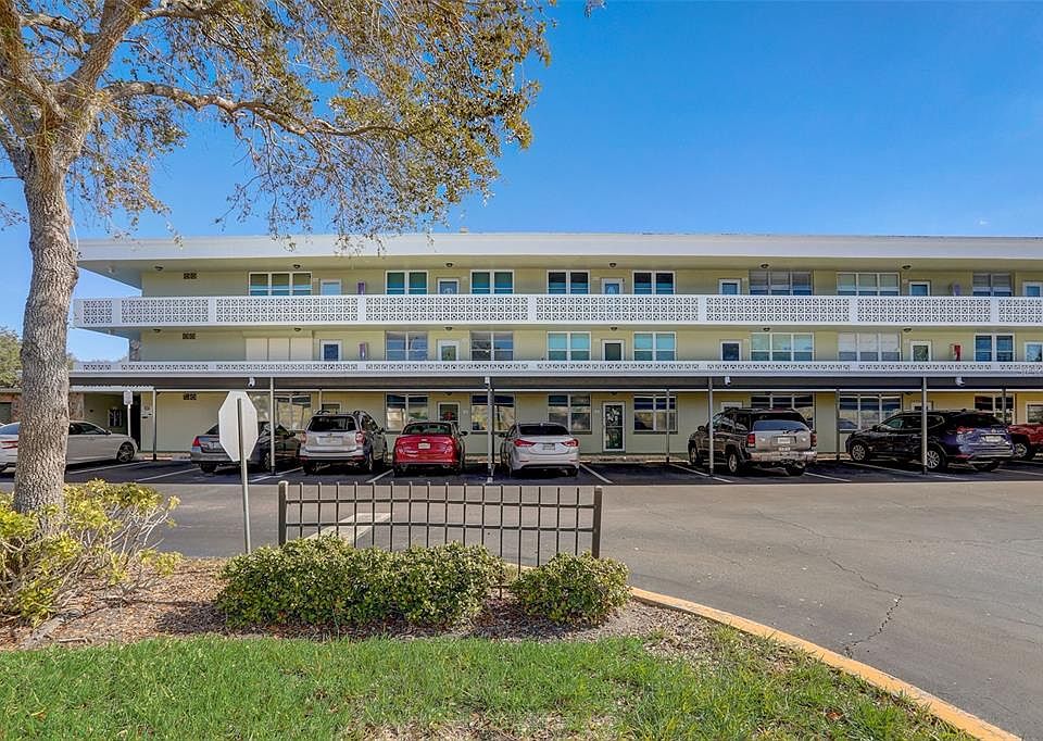 1st image of 4885 1ST STREET NE #210