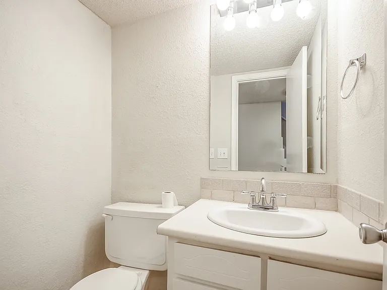6000 N Pennsylvania Ave #1-206B — Photo 34
