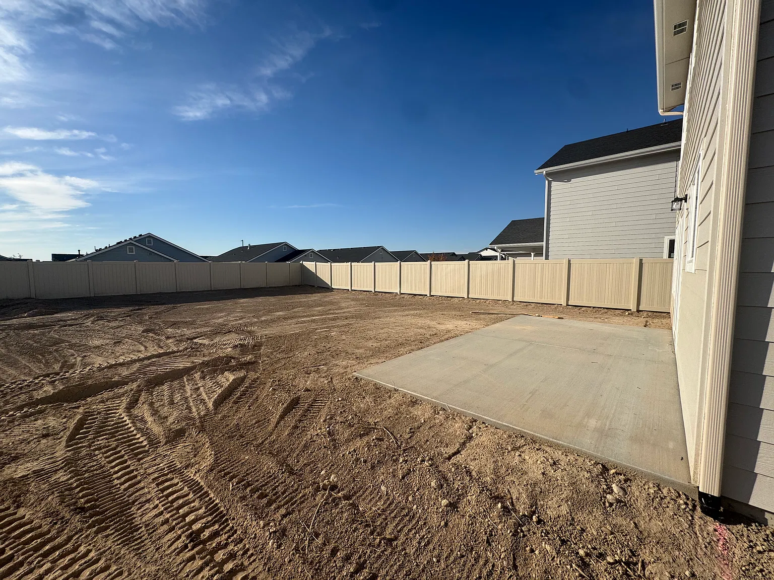 4 bed, 1762 sqft, $2,499 — Photo 3
