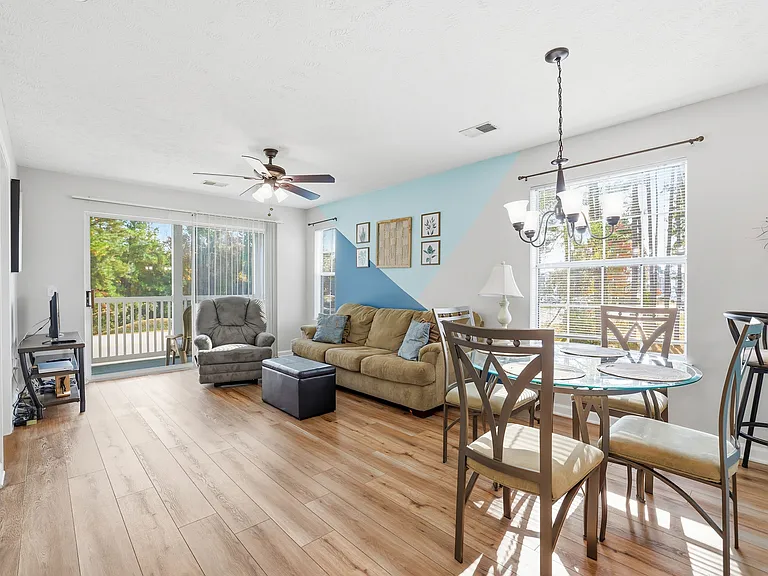 510 White River Dr #24F — Photo 13