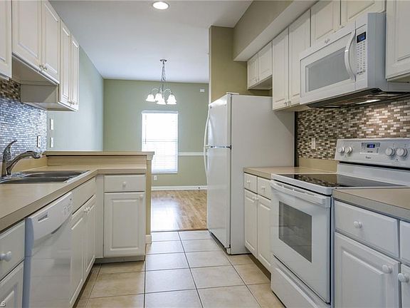 5th image of 9746 Glen Heron Dr