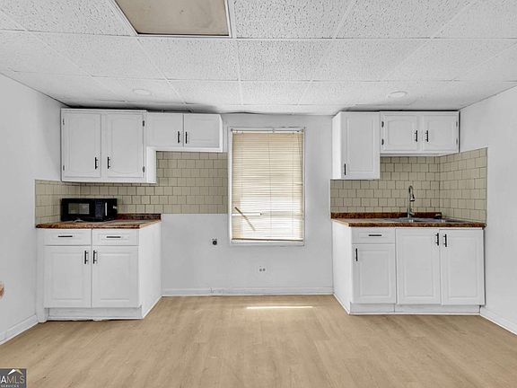 5th image of 510 Edgewood Ave