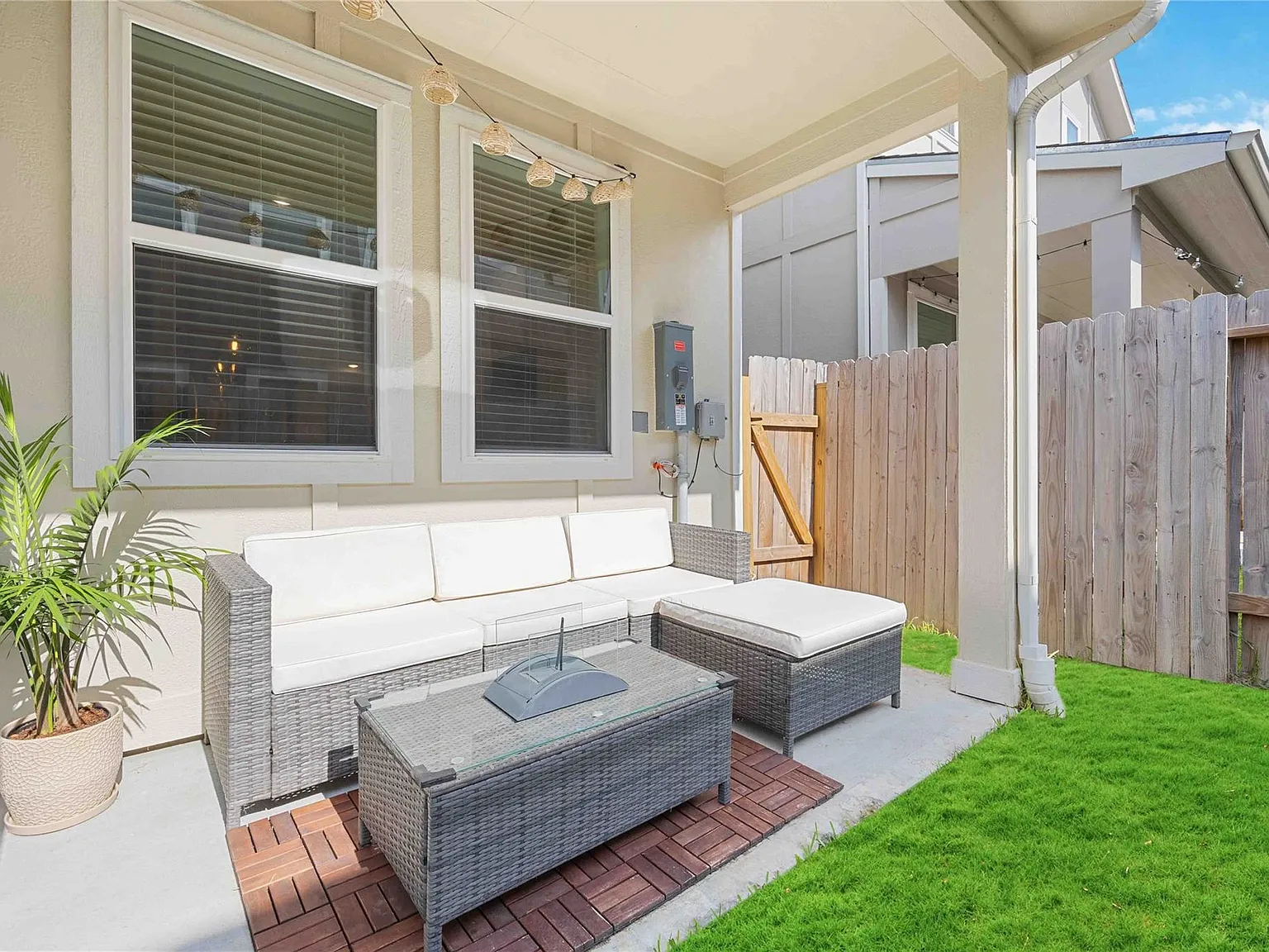 3 bed, 2.5 bath, 1752 sqft, $2,750 — Photo 4