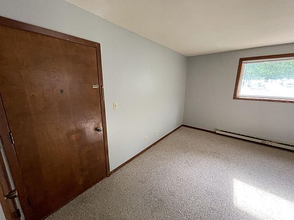 2nd image of 243 N 1st St APT 5