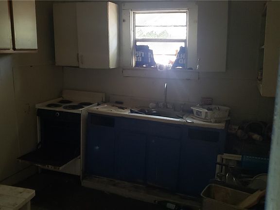 5th image of 2526 Wolfe St