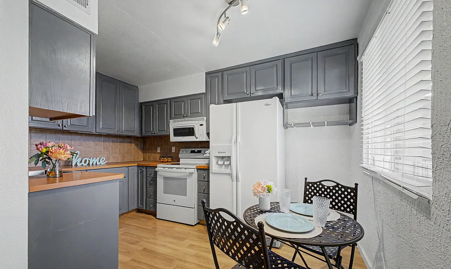 1 bed, 649 sqft, $1,375 — Photo 2