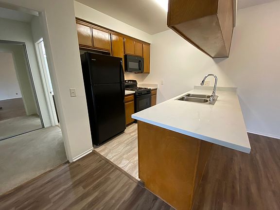 4th image of 3714 Hughes Ave APT 5