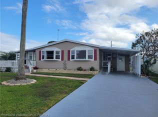 415 Day Lily St, Sebring, FL 33876
