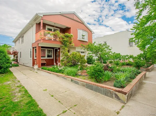 429 E Park Ave Floor 2, Long Beach, NY 11561