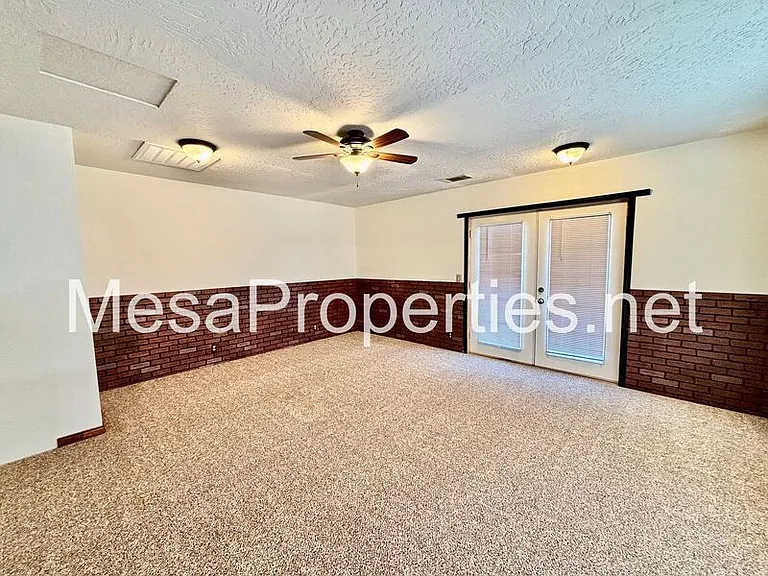 18642 Orange St — Photo 11