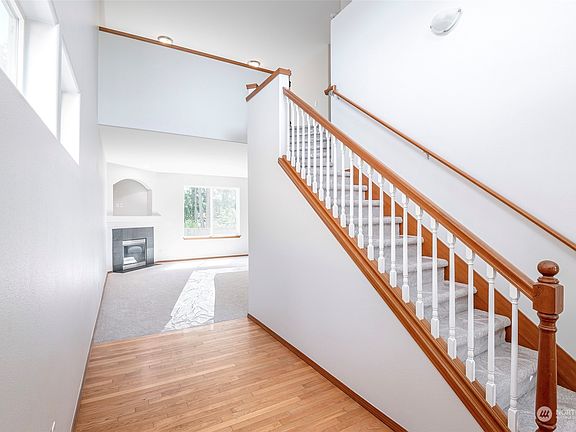 2nd image of 18601 87th Avenue Ct E