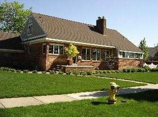 1348 Wiltshire Rd, Berkley, MI 48072