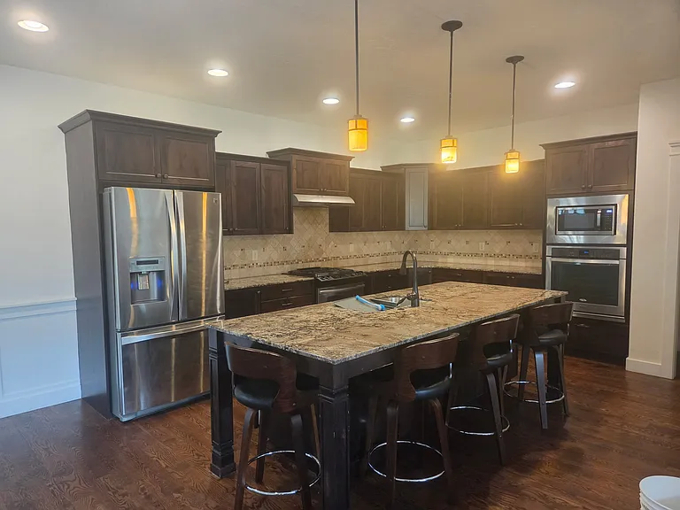 2612 E Lacewood Dr — Photo 4