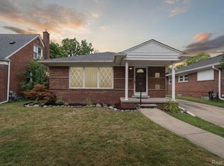 7868 Robinson Ave, Allen Park, MI 48101