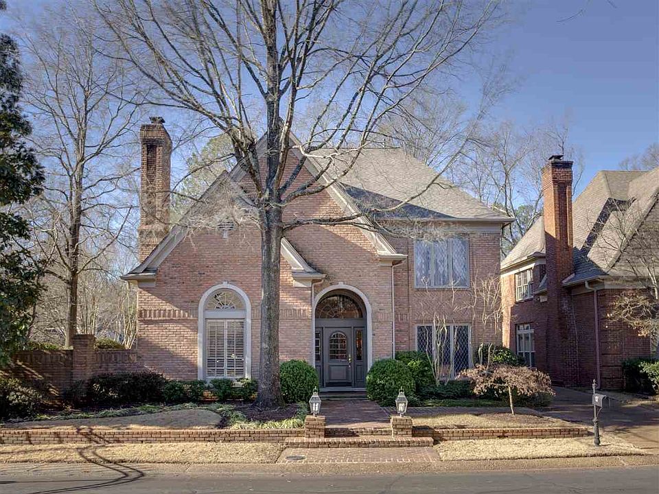 1st image of 973 W Riverwalk Dr