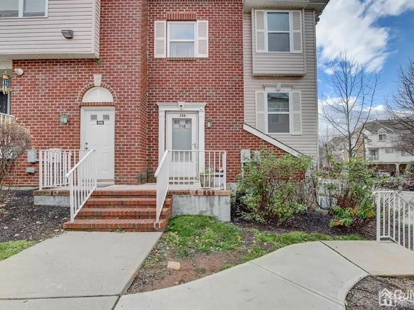 558 Great Beds Ct, Perth Amboy, NJ 08861