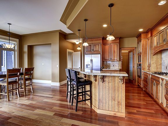 4th image of 631 Denali Dr