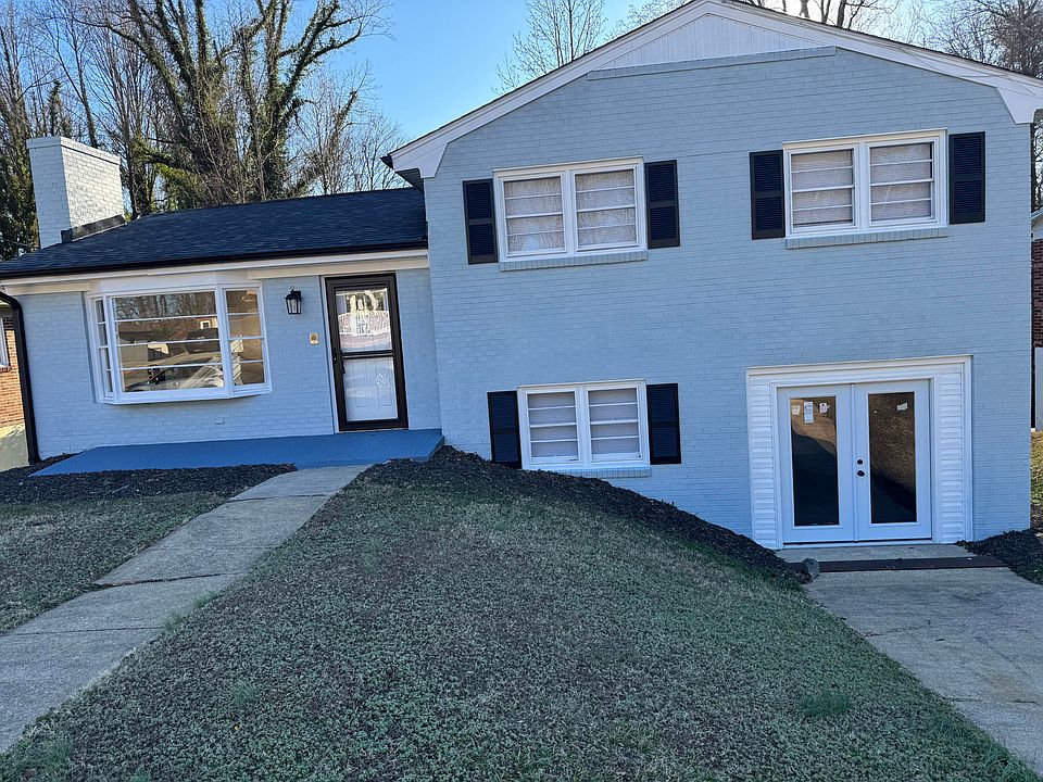 1st image of 146 Fairlawn Dr