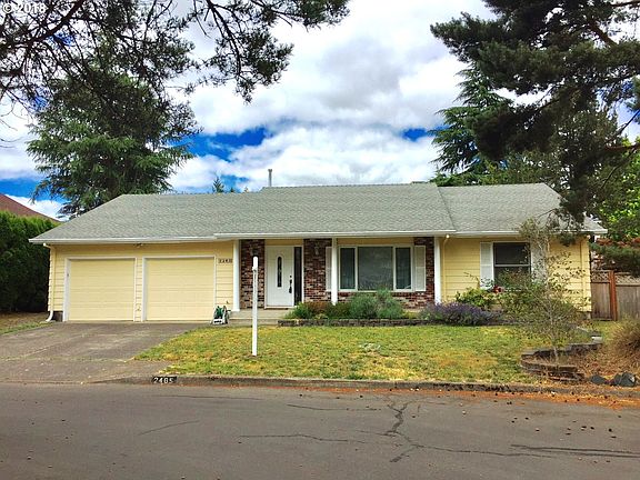 2nd image of 2465 SE Clover Ct