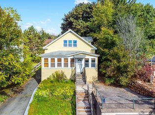 19 Greenwood Pl, Gardner, MA 01440