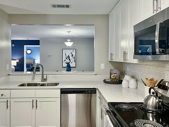 2nd image of 29 Park Pl APT 108