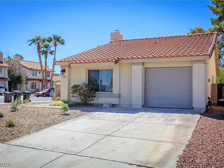 363 Tierra St — Photo 5