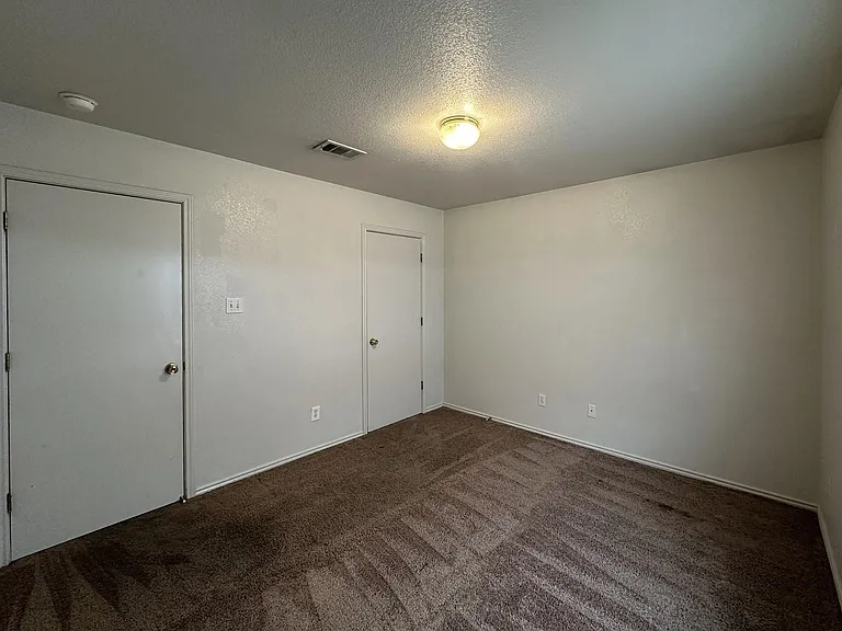201 Janelle Dr #B — Photo 7