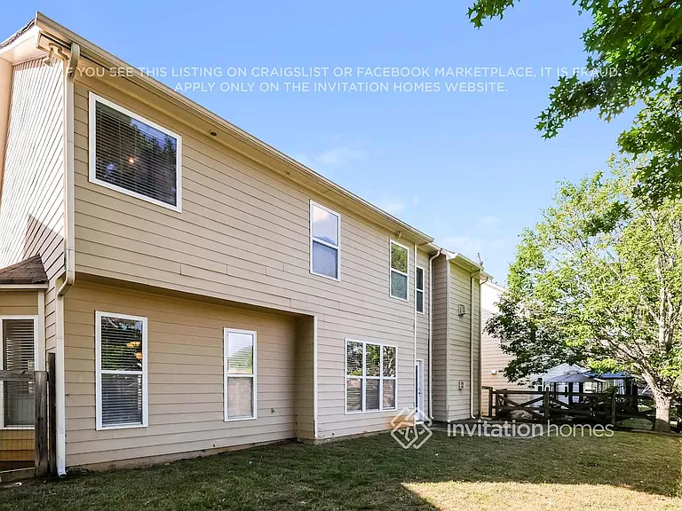 4392 Walforde Blvd — Photo 17