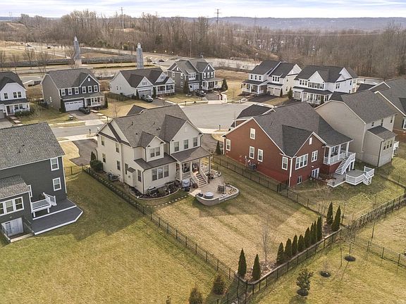 4th image of 2518 Sweet Clover Ct