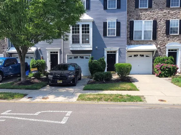 36 River Ln, Delanco, NJ 08075