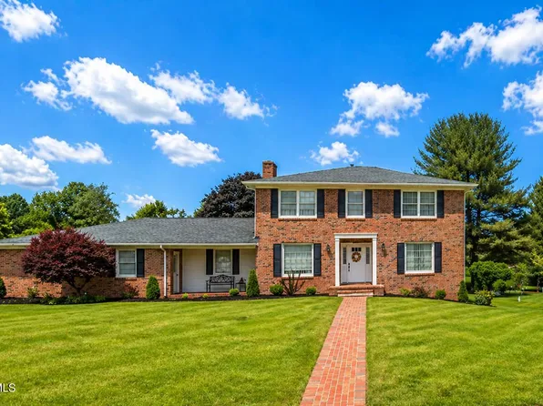 123 Roscommon Dr, Bristol, TN 37620