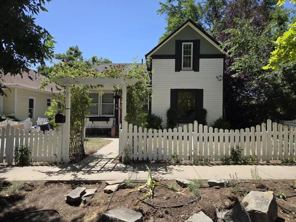 947 5th St, Berthoud, CO 80513