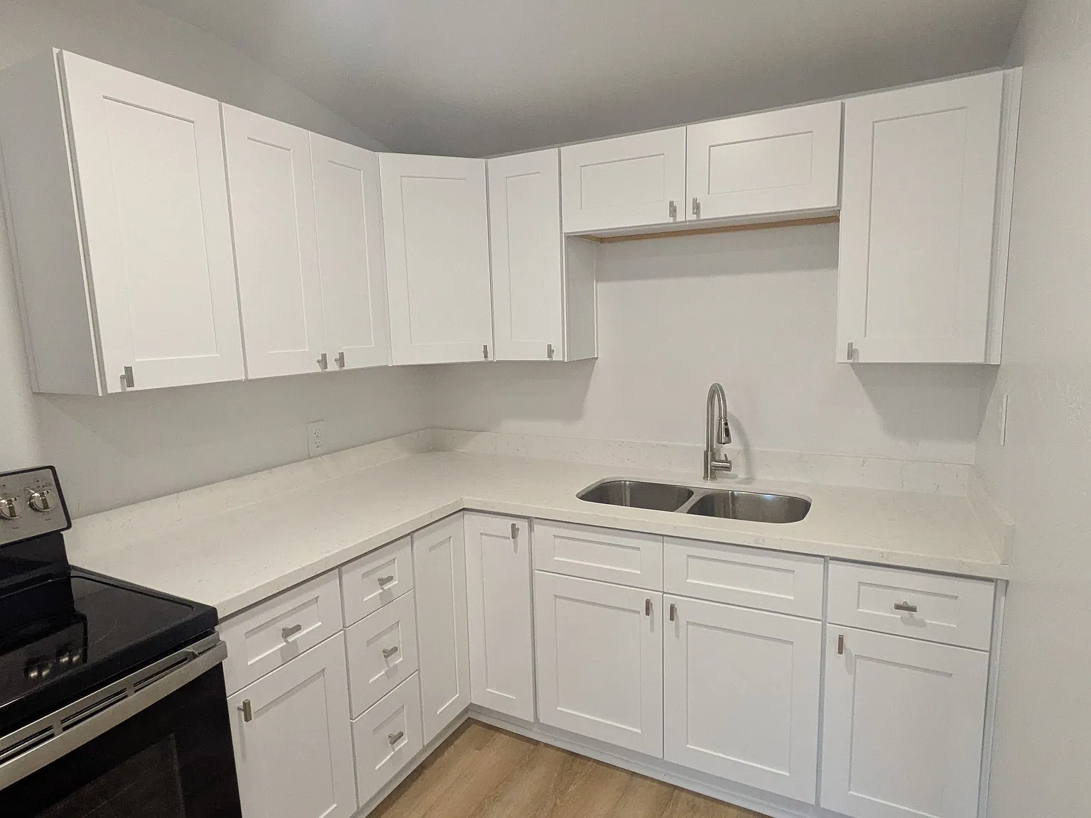 1 bed, $1,050 — Photo 2