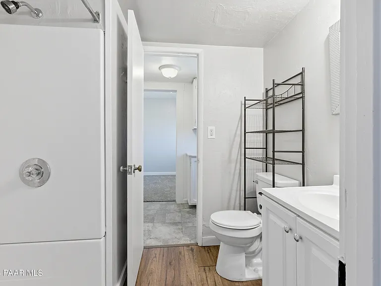 309 N Mount Vernon Ave — Photo 12