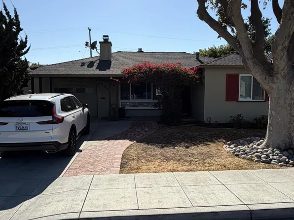 3726 Branson Dr, San Mateo, CA 94403