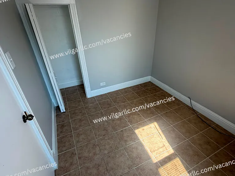 5634 Claude Ave — Photo 14