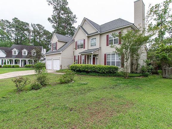 3rd image of 612 Fairway Forest Dr