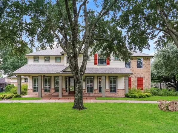 26111 Cloverland Park Ln, Cypress, TX 77433