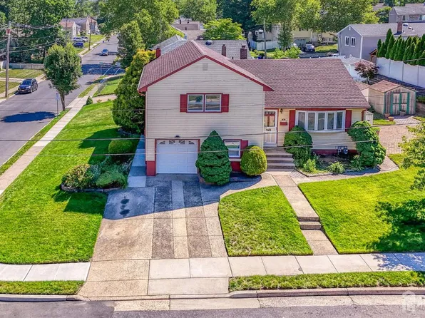 30 Frandsen Ave, South River, NJ 08882